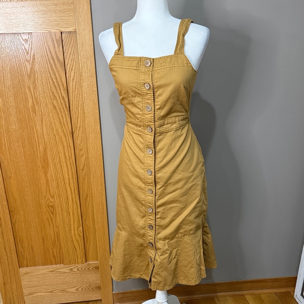 Oat New York Button-Front Midi Dress in Tan